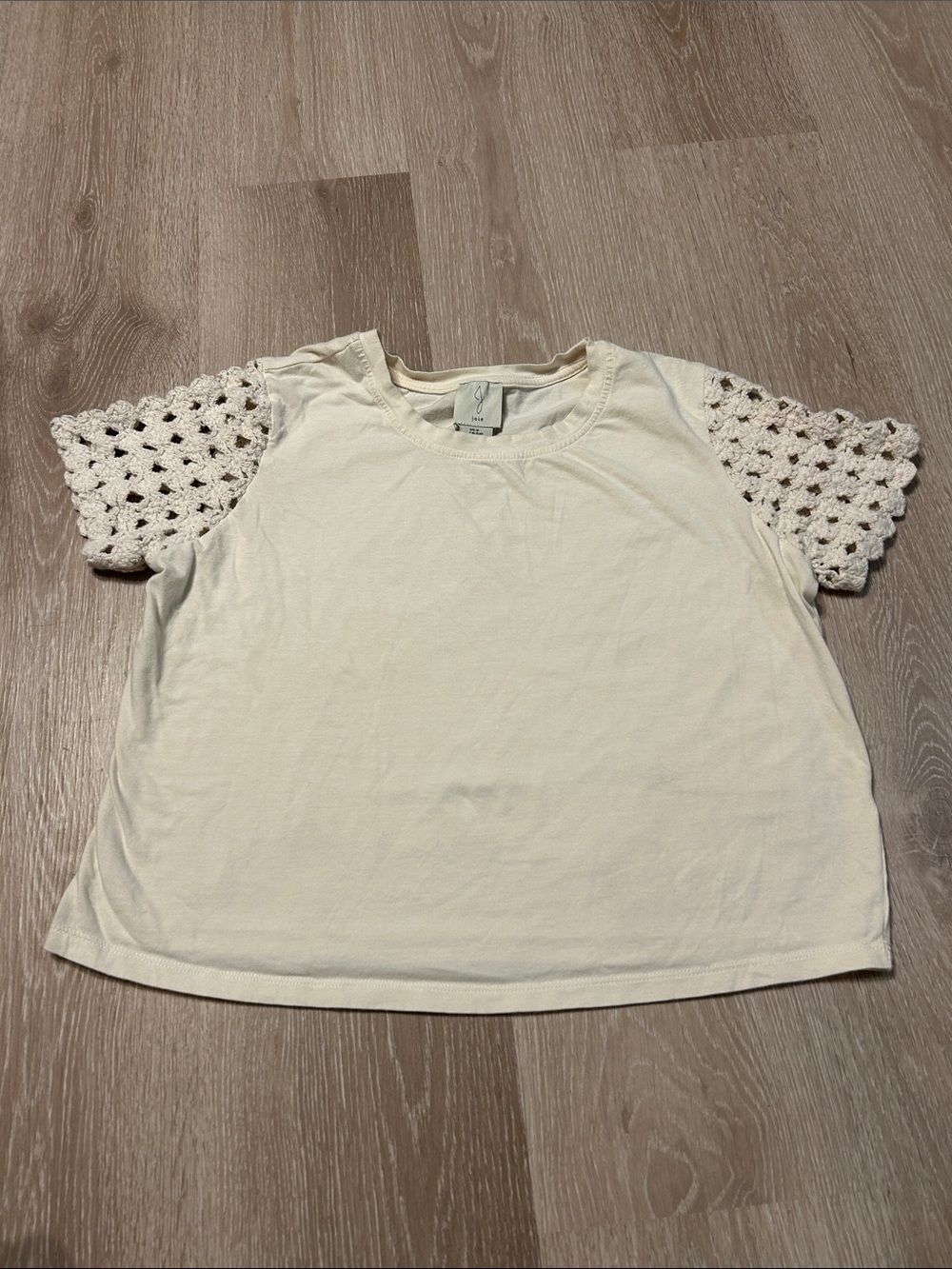 Joie Cropped Boho Cream Crochet Sleeve Tee Sz Small